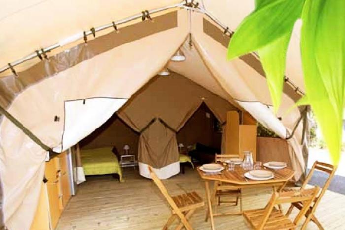 Location Lodge Victoria 3 Pièces 6 Personnes - Camping L\'Etang du Pays Blanc***-2