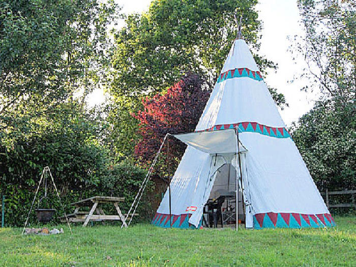 Location Tipi 1 Pièce 2 Personnes - Camping L\'Etang du Pays Blanc***-2