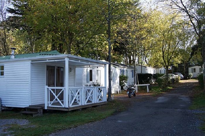 Location Mobil Home 3 Pièces 4 Personnes (Terrasse couverte) - Camping L\'Etang du Pays Blanc***-1