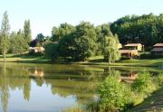 Location sur Boulogne sur Gesse : Village Vacances du Lac**