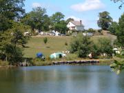 Location sur Champs sur Tarentaine : Camping de l'Etang