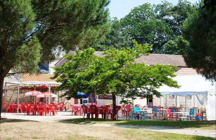 Location vacances Camping Château La Forêt**** - Saint Julien des Landes-25